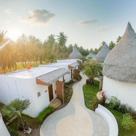 Resto Sea Resort - Baan Krut Prachuap Khiri Khan Exterior foto